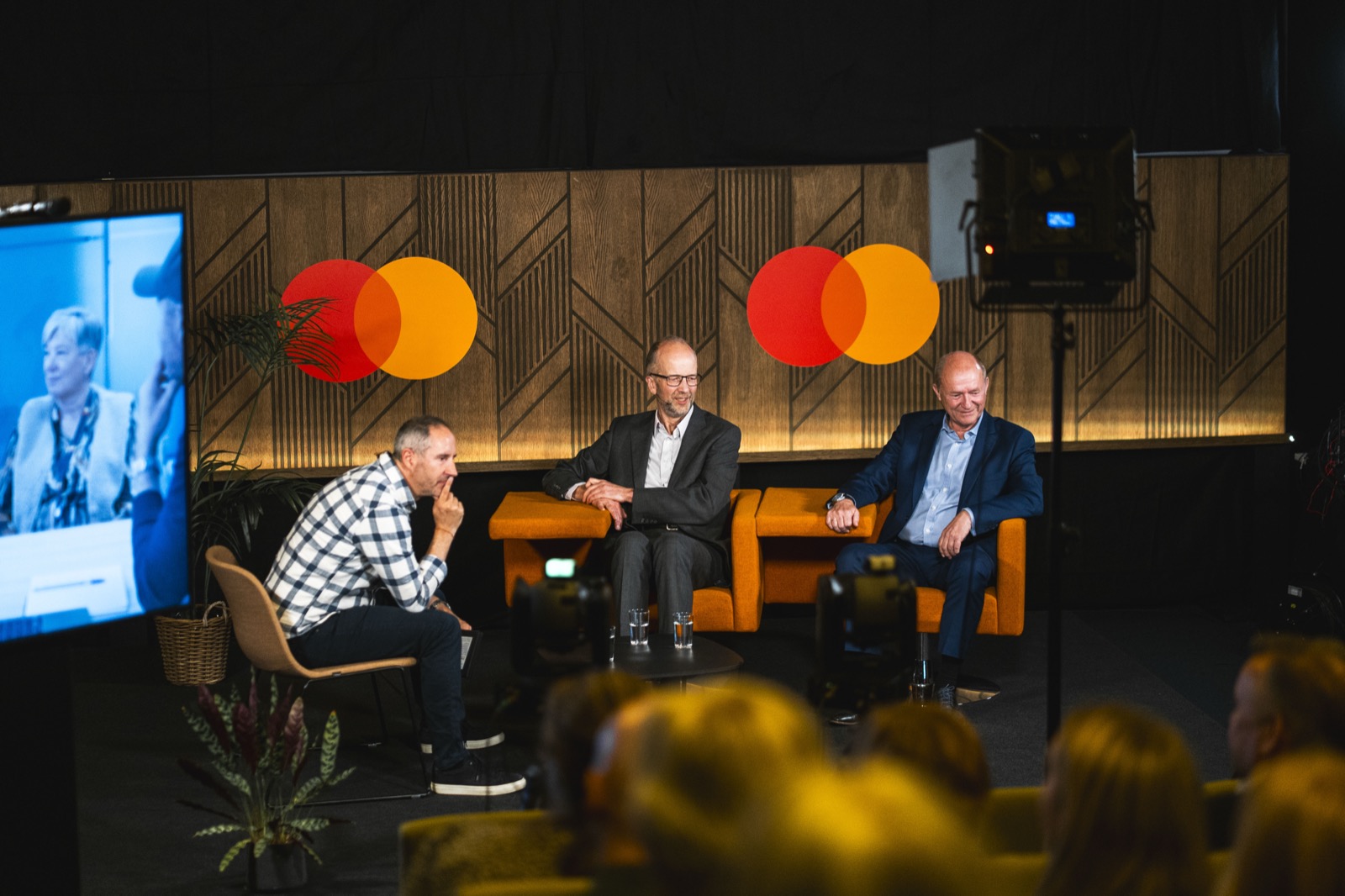Panelopptak og innholdsproduksjon